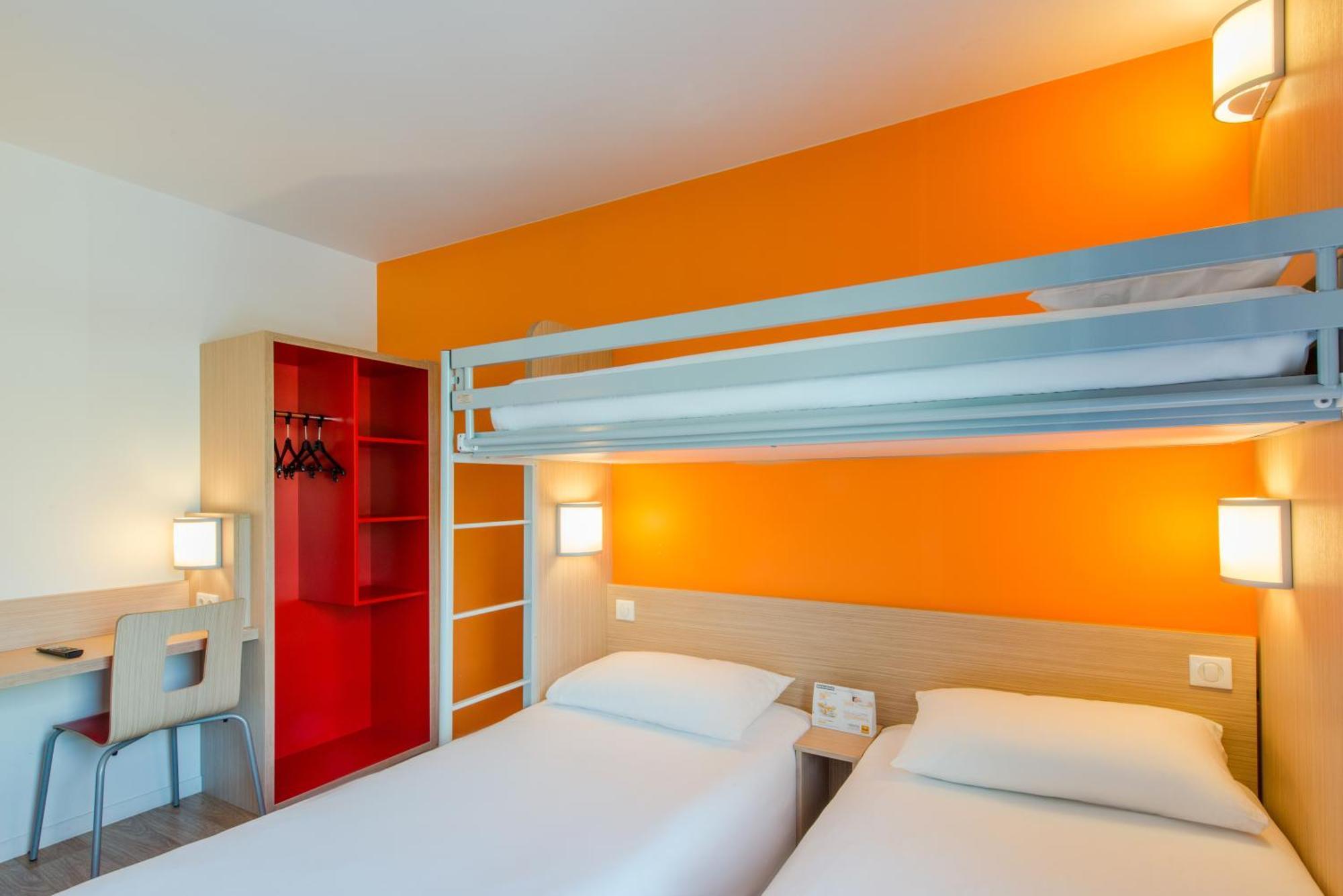 Hotel Eco La Rochelle Centre Les Minimes Екстериор снимка