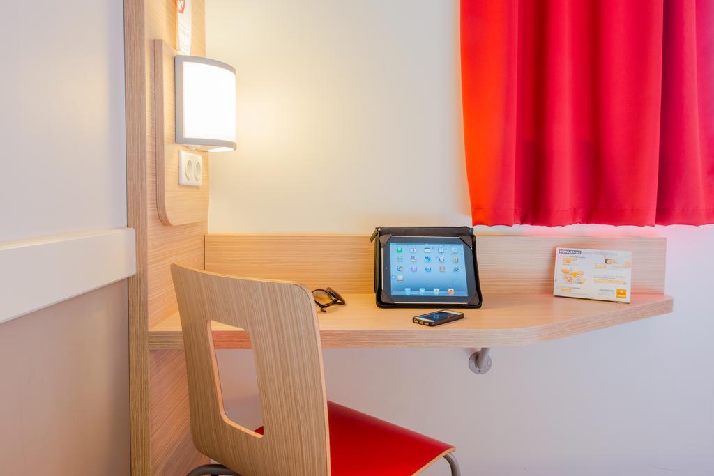 Hotel Eco La Rochelle Centre Les Minimes Екстериор снимка