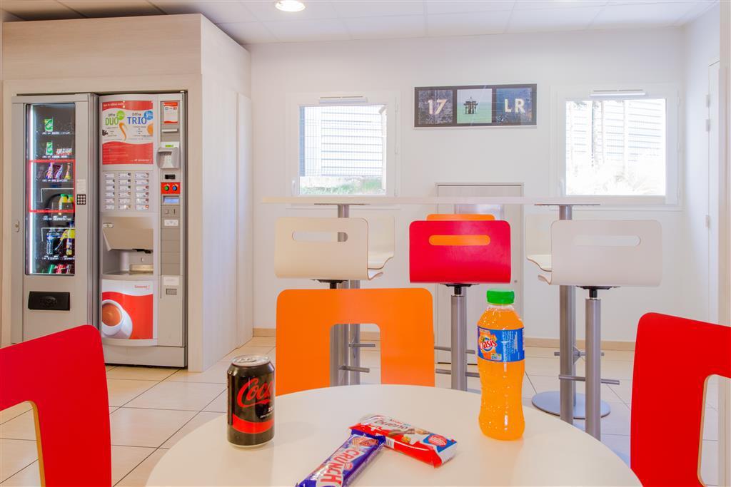 Hotel Eco La Rochelle Centre Les Minimes Екстериор снимка