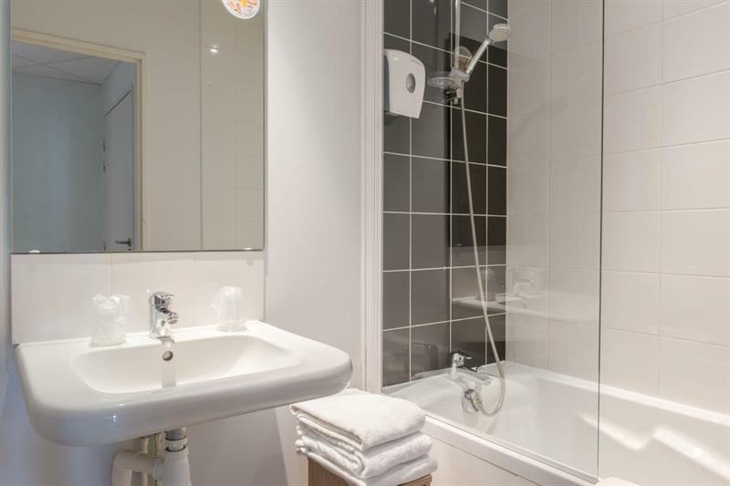 Hotel Eco La Rochelle Centre Les Minimes Екстериор снимка